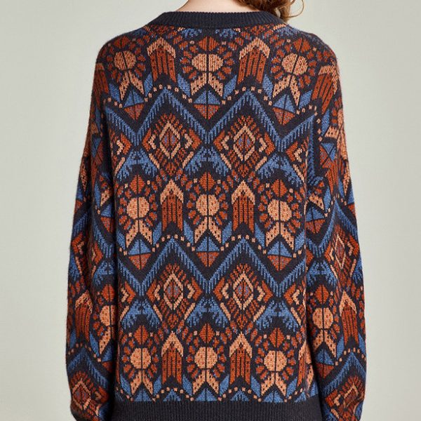 Bohemian style jacquard round neck women's knitted sweater with retro pattern pullover