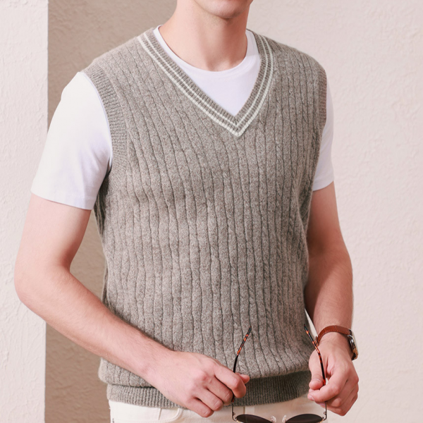 Custom high quality contrasting plaid sweater vest V-neck 100% cashmere comfort cashmere sweater for men